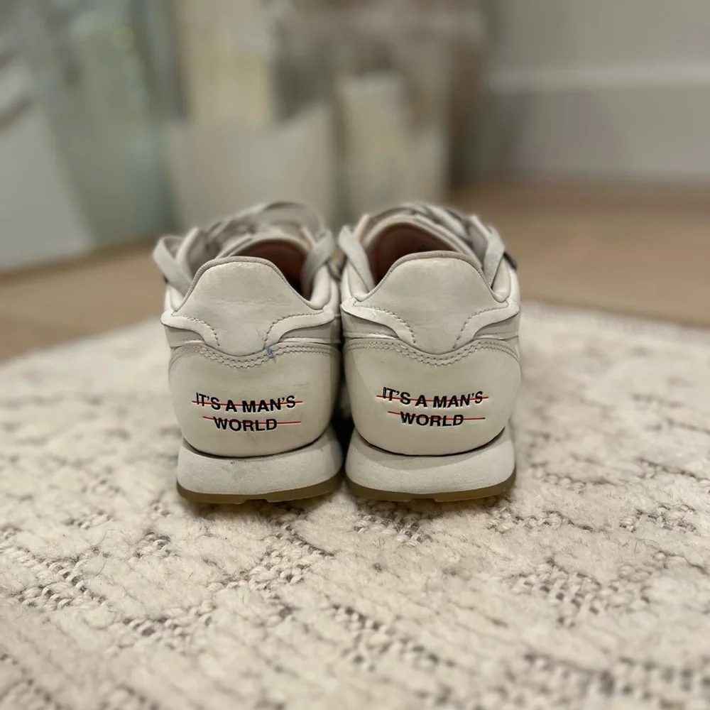 Reebok Women’s Classic White leather 8.5 sneakers - Picture 2 of 7